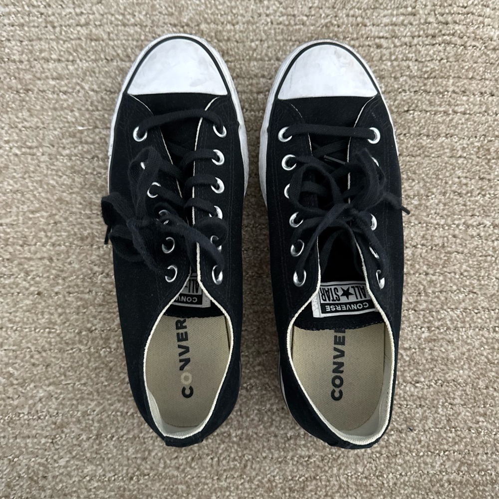 Converse Black and White platform Canvas Sneakers